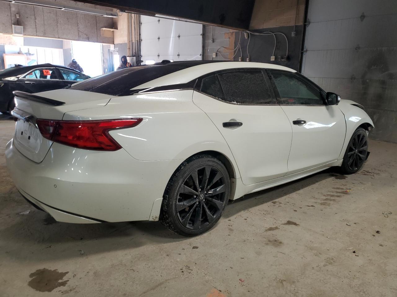 2017 NISSAN MAXIMA 3.5 - Фото 3