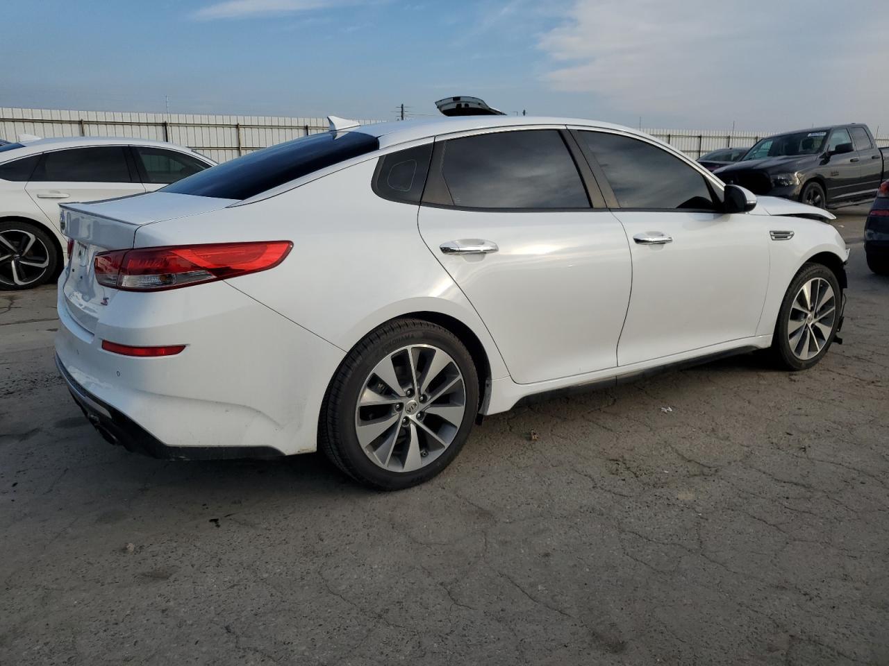 2019 KIA OPTIMA LX - Фото 3