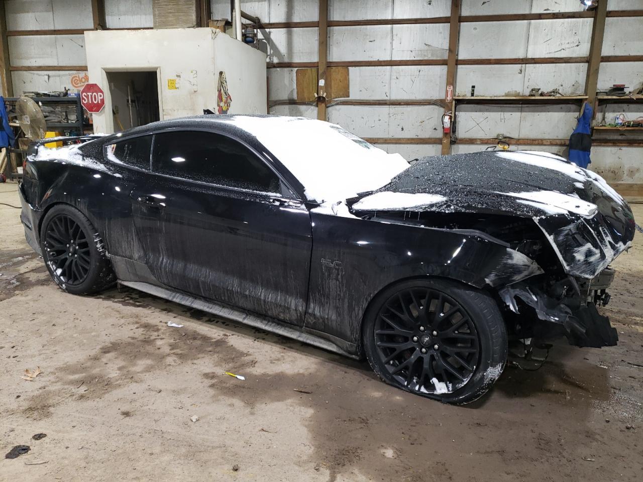 2021 FORD MUSTANG GT - Фото 4