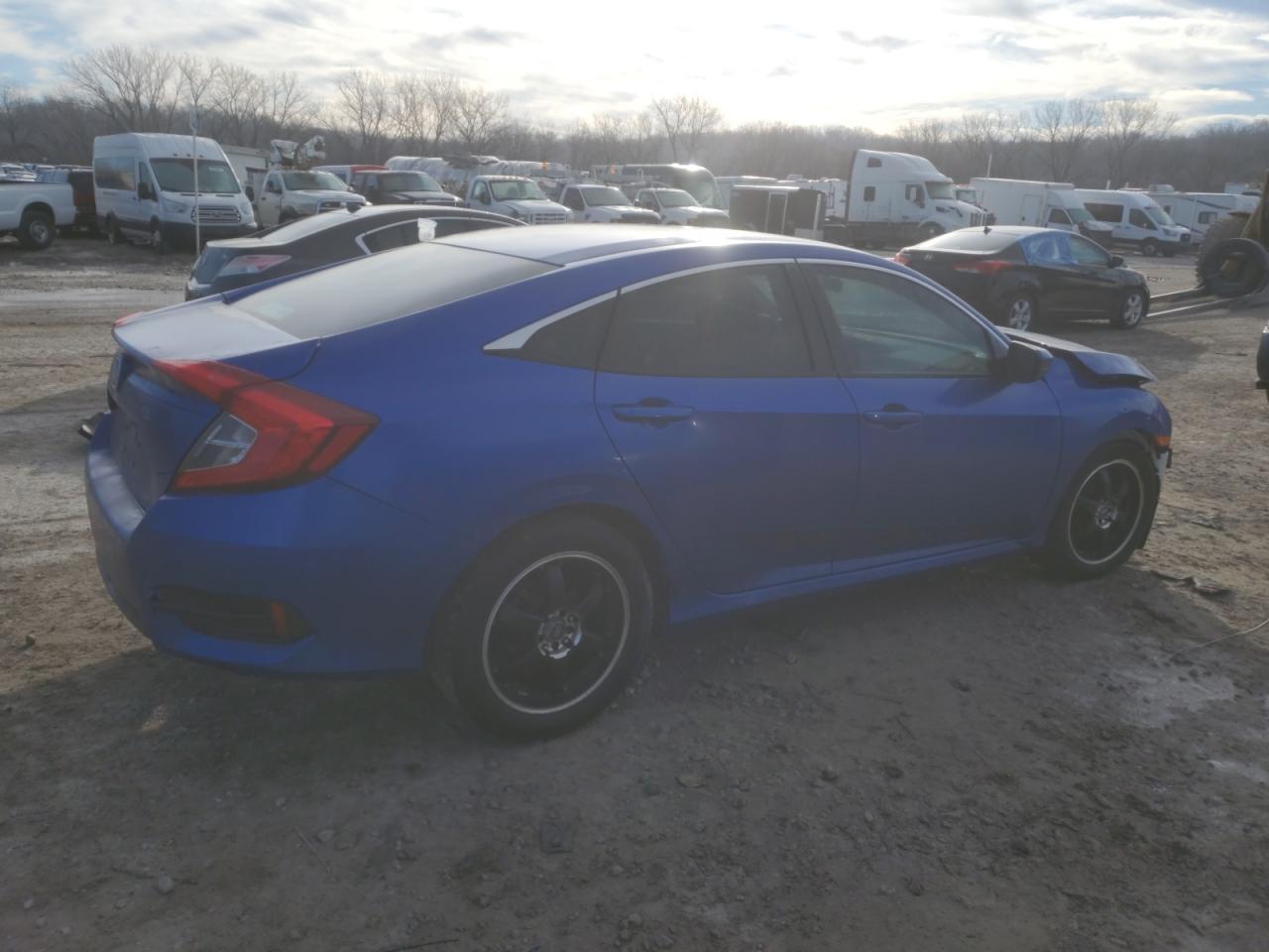 2016 HONDA CIVIC LX - Фото 3