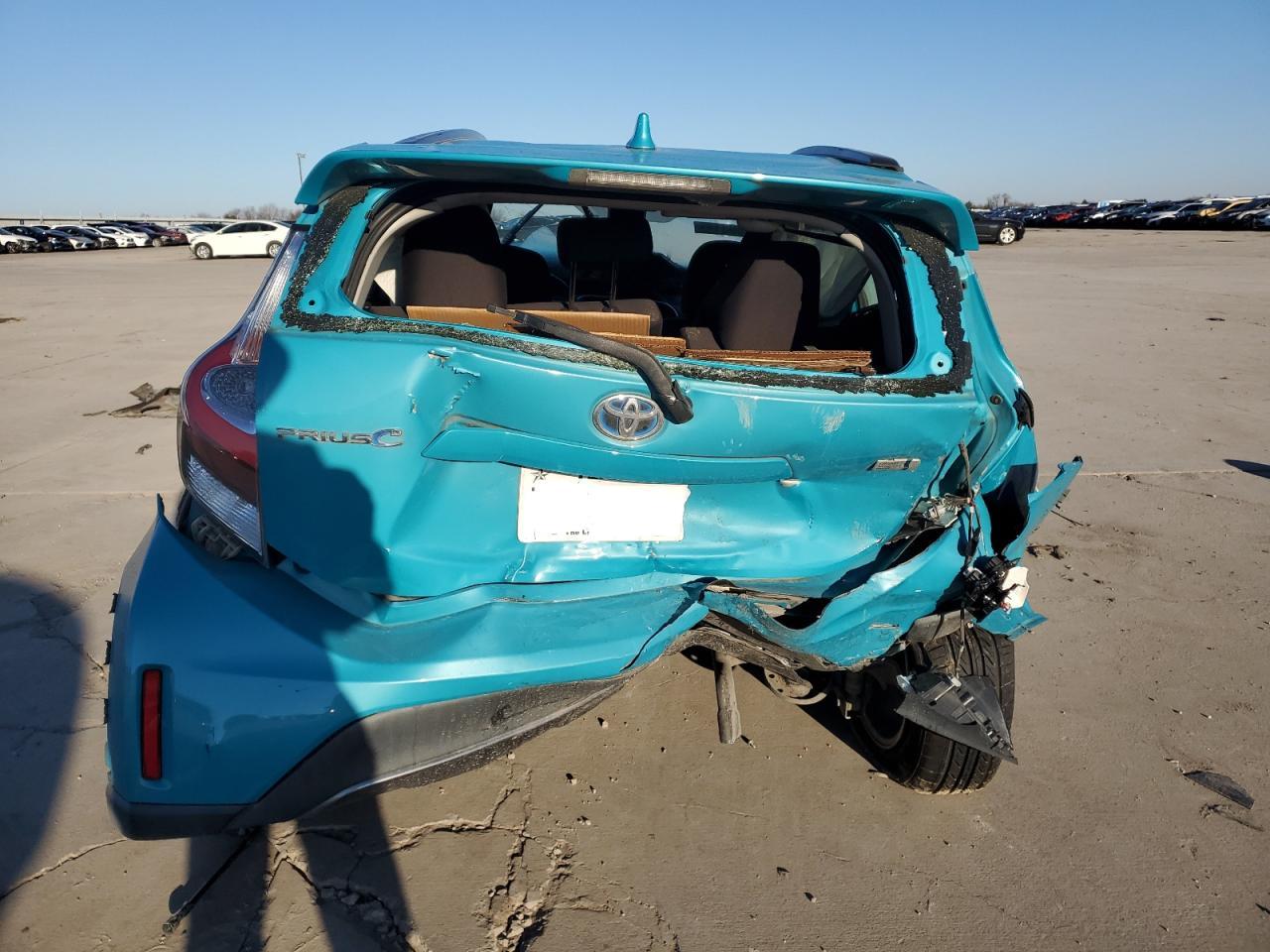 2018 TOYOTA PRIUS C - Фото 6