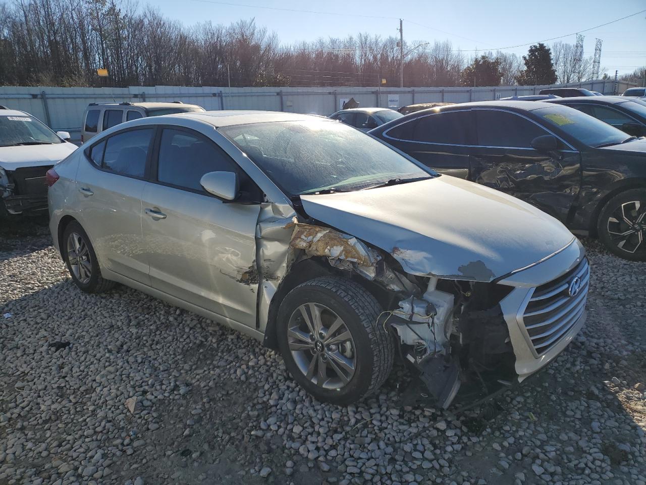 2017 HYUNDAI ELANTRA SE - Image 4
