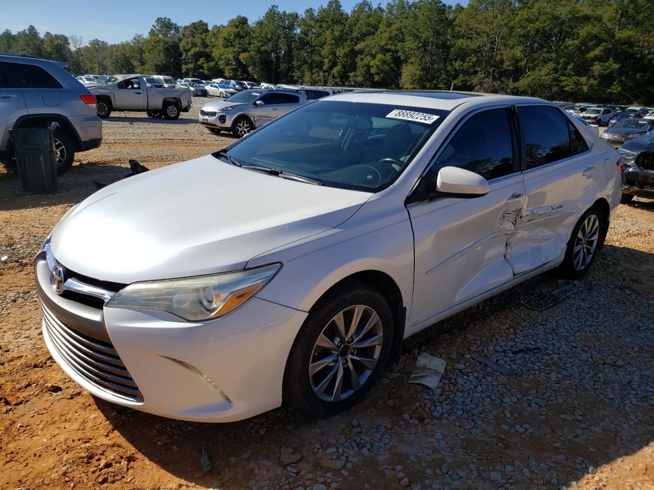 2016 TOYOTA CAMRY LE