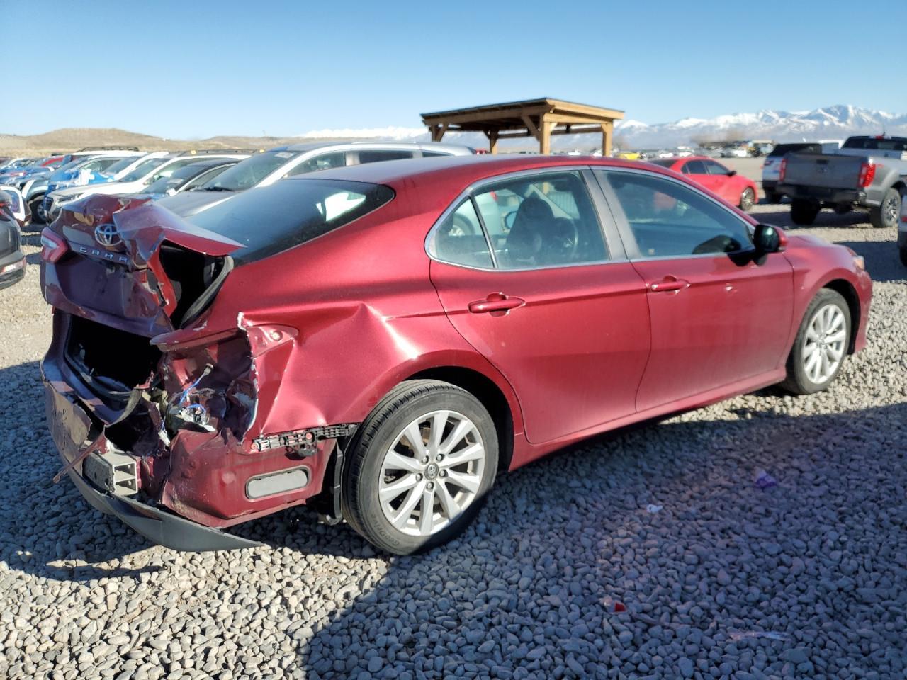 2018 TOYOTA CAMRY L - Фото 3