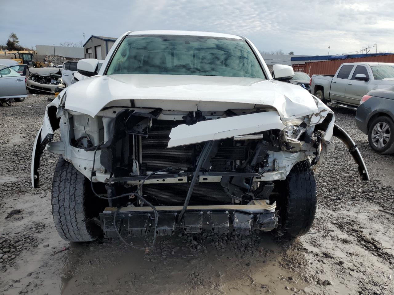 2017 TOYOTA TACOMA DOU - Фото 5