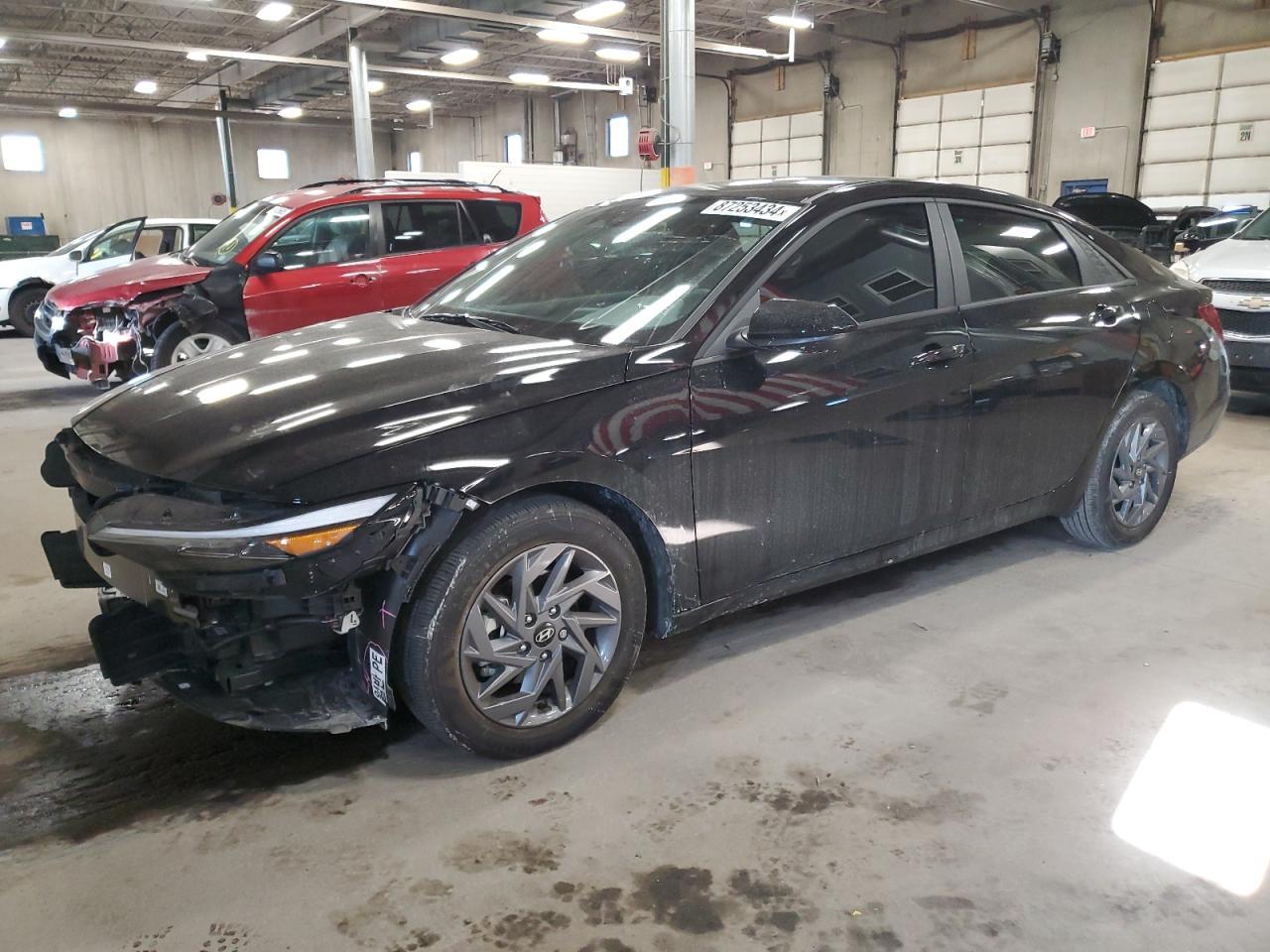 2024 HYUNDAI ELANTRA SE