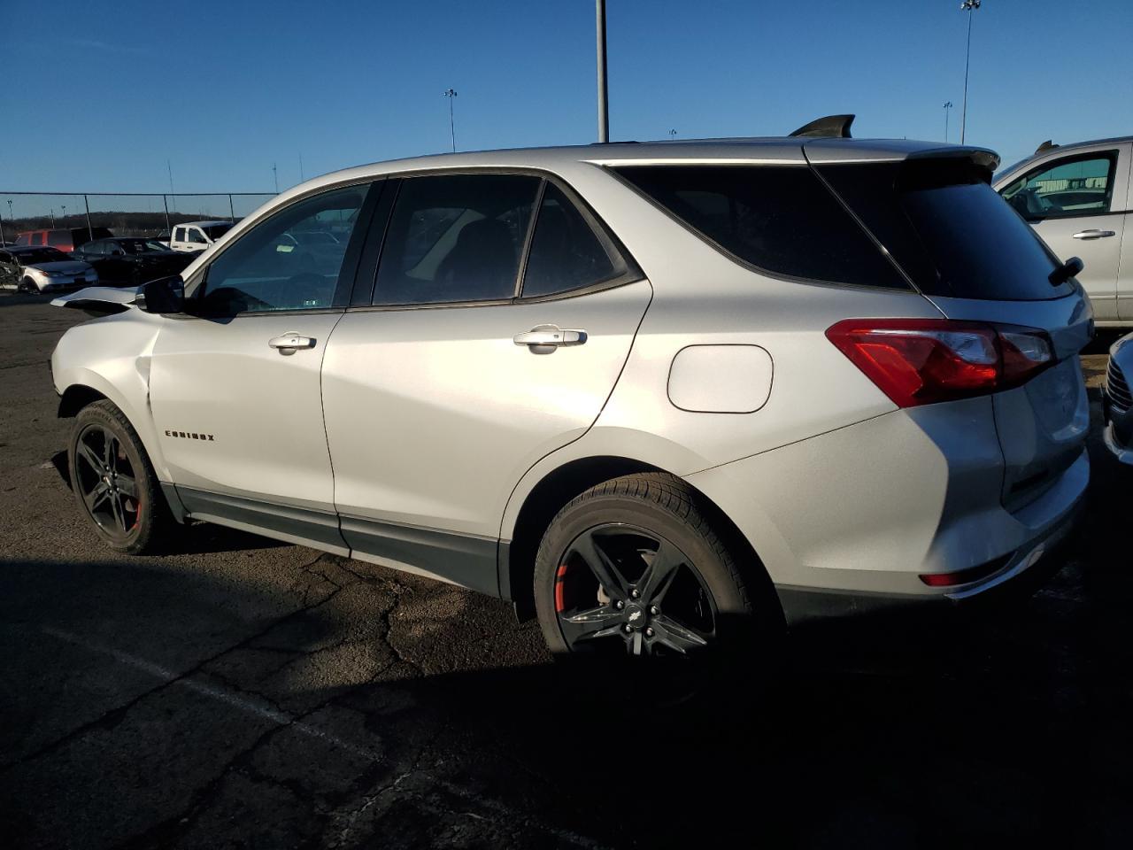 2019 CHEVROLET EQUINOX LT - Image 2