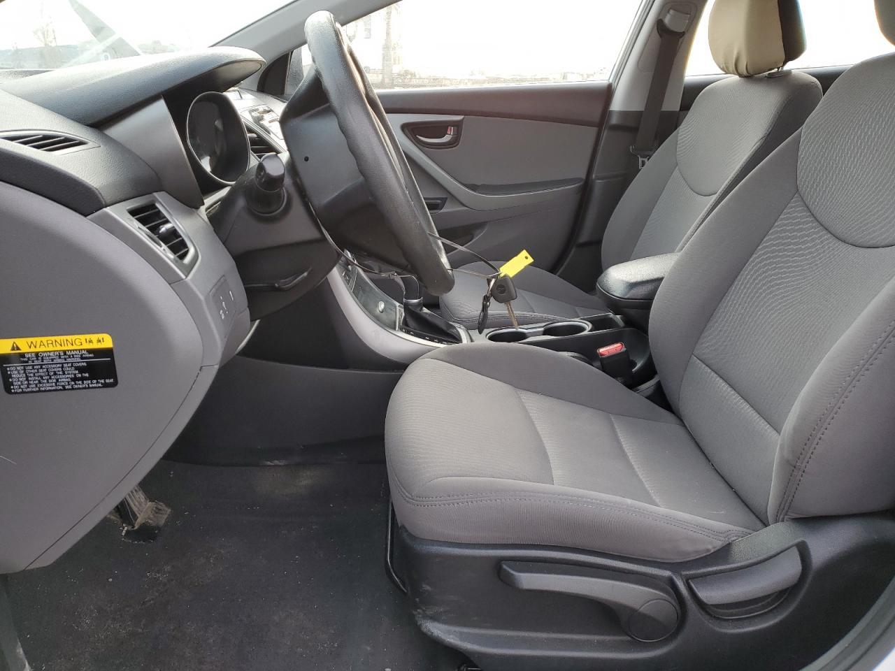 2014 HYUNDAI ELANTRA SE - Image 7