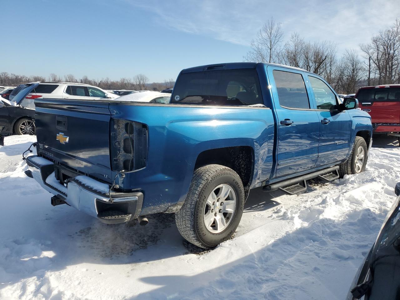 2018 CHEVROLET SILVERADO - Фото 3