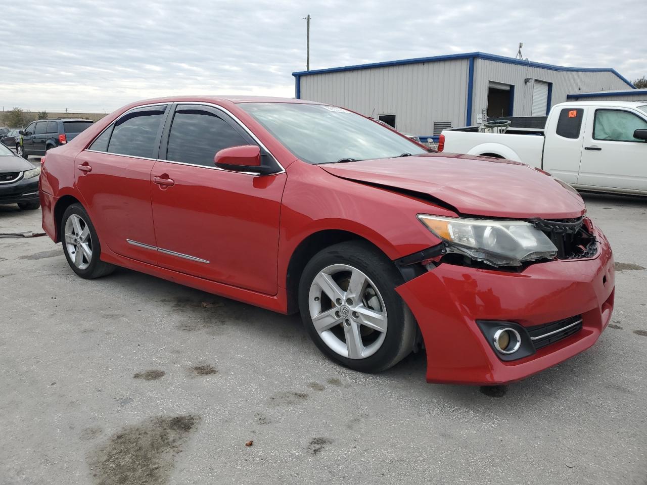 2014 TOYOTA CAMRY L - Image 4