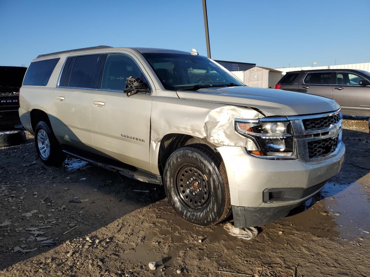 2017 CHEVROLET SUBURBAN K - Фото 4