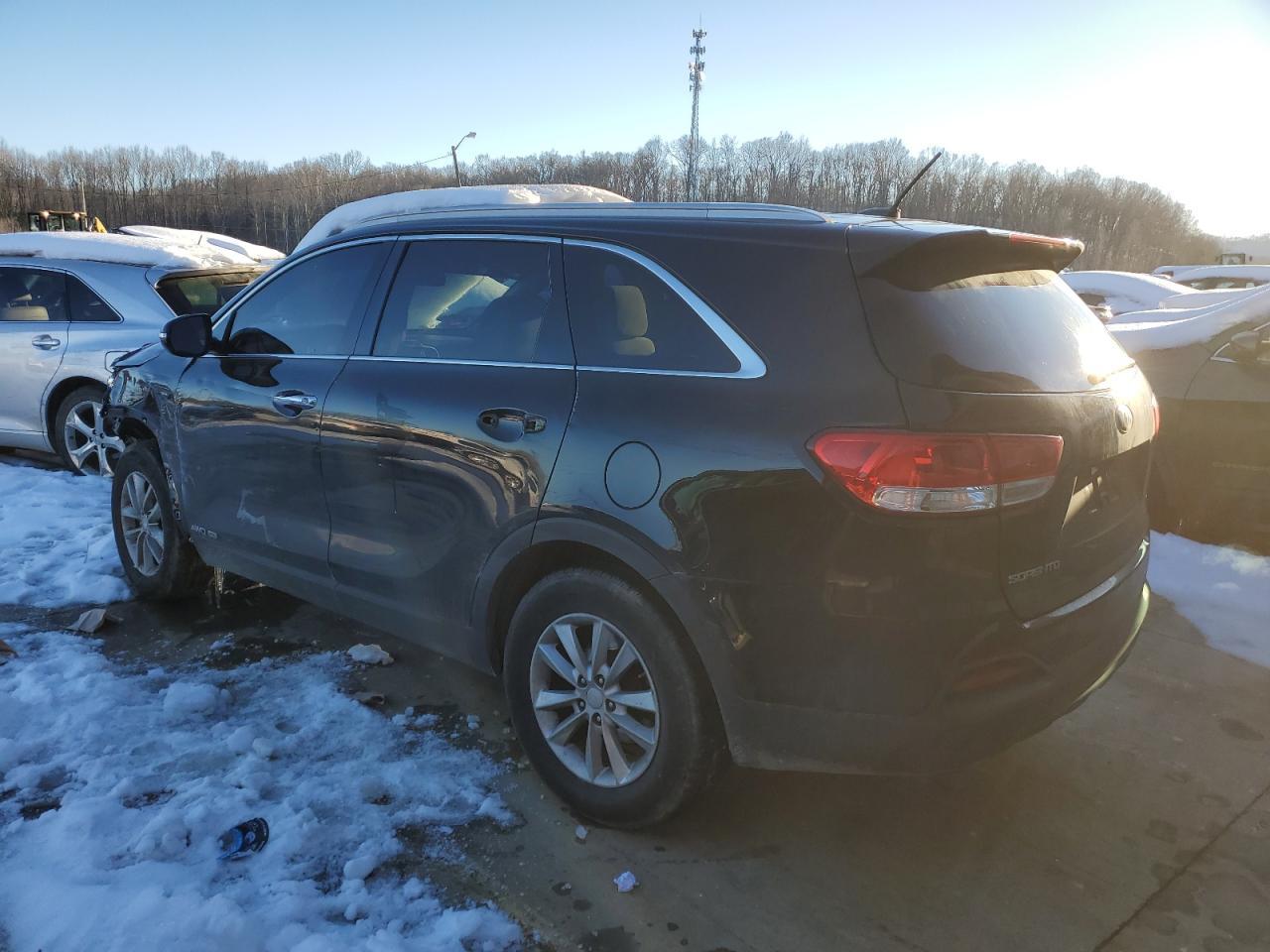 2017 KIA SORENTO LX - Фото 2