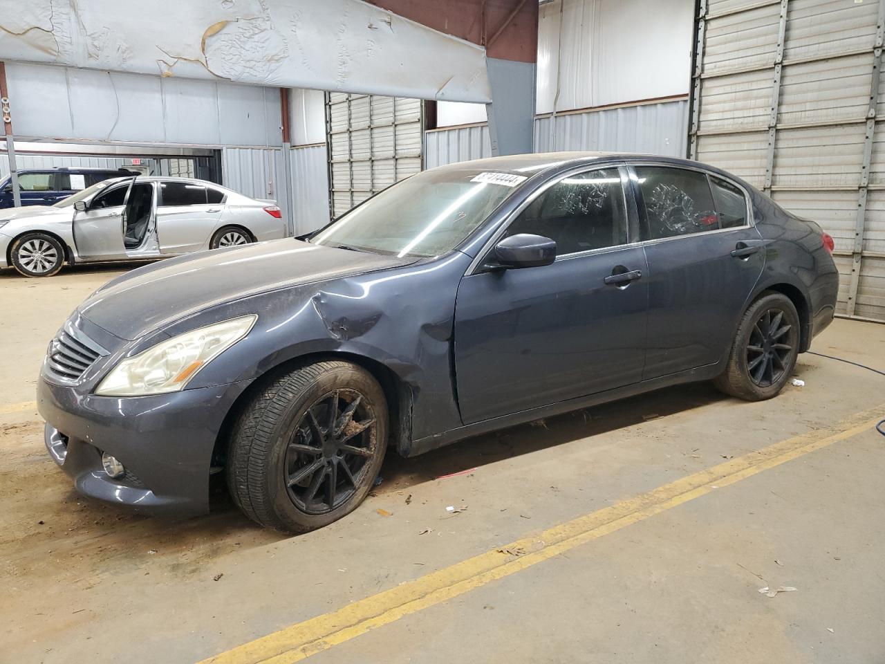 2011 INFINITI G37