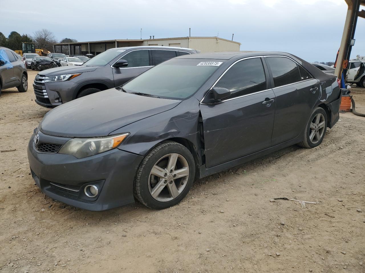 2013 TOYOTA CAMRY L