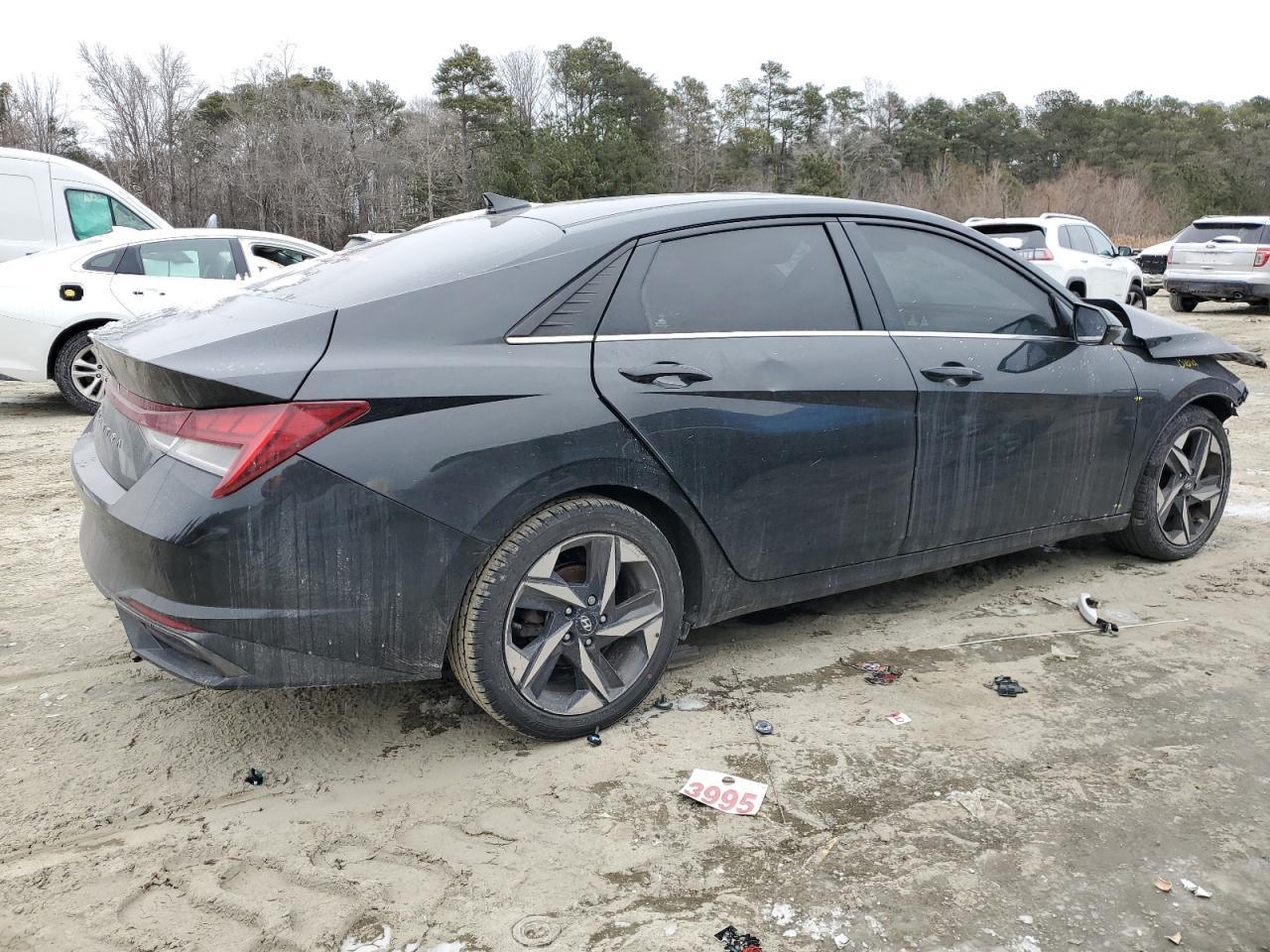 2022 HYUNDAI ELANTRA SE - Фото 3