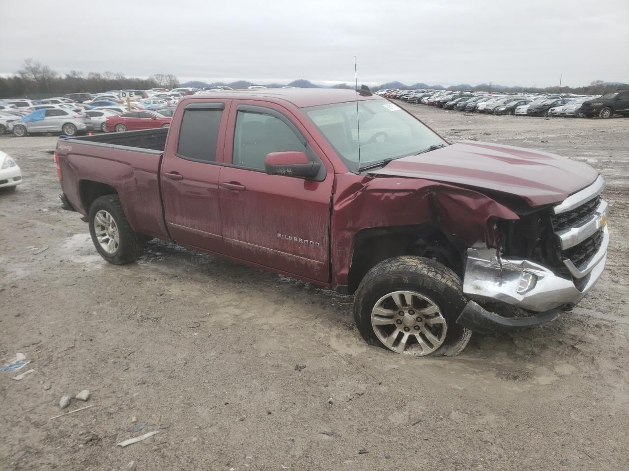 2017 CHEVROLET SILVERADO - Image 4