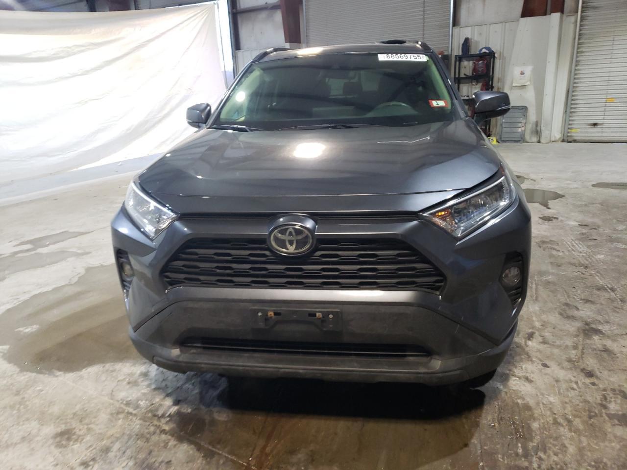 2020 TOYOTA RAV4 XLE - Image 5