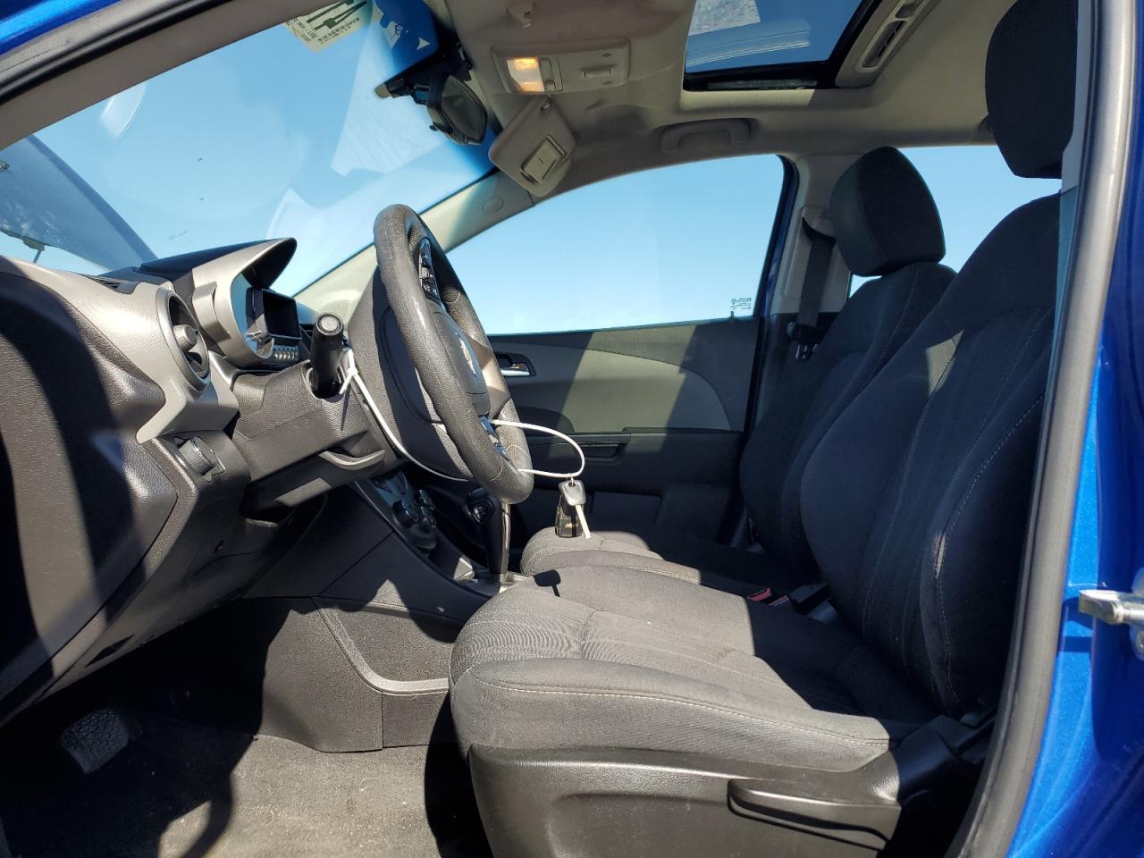 2016 CHEVROLET SONIC LT - Image 7