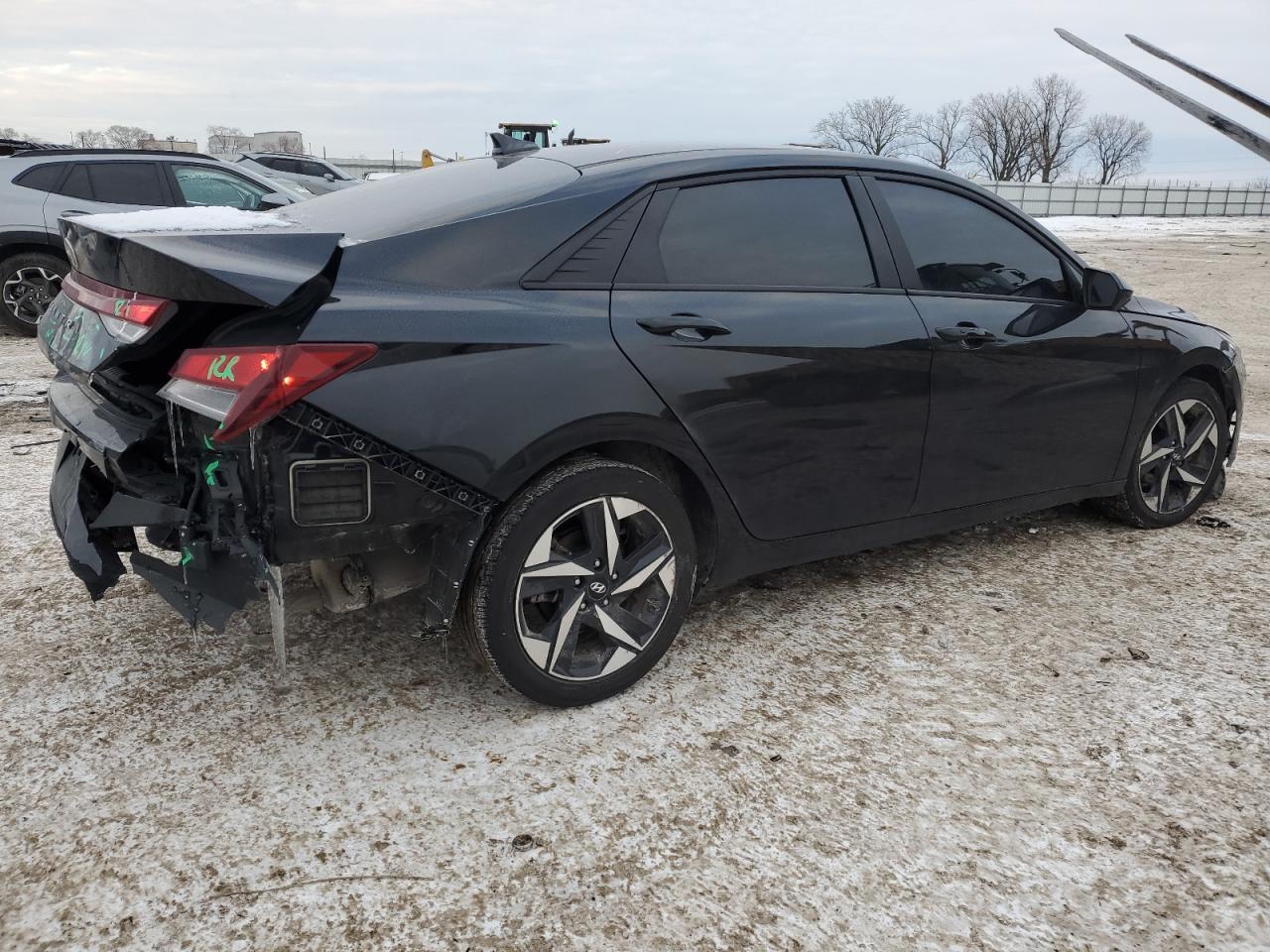2023 HYUNDAI ELANTRA SE - Фото 3