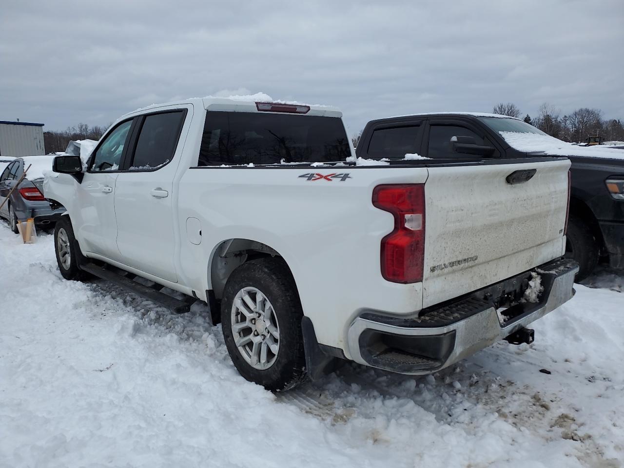 2023 CHEVROLET SILVERADO - Image 2