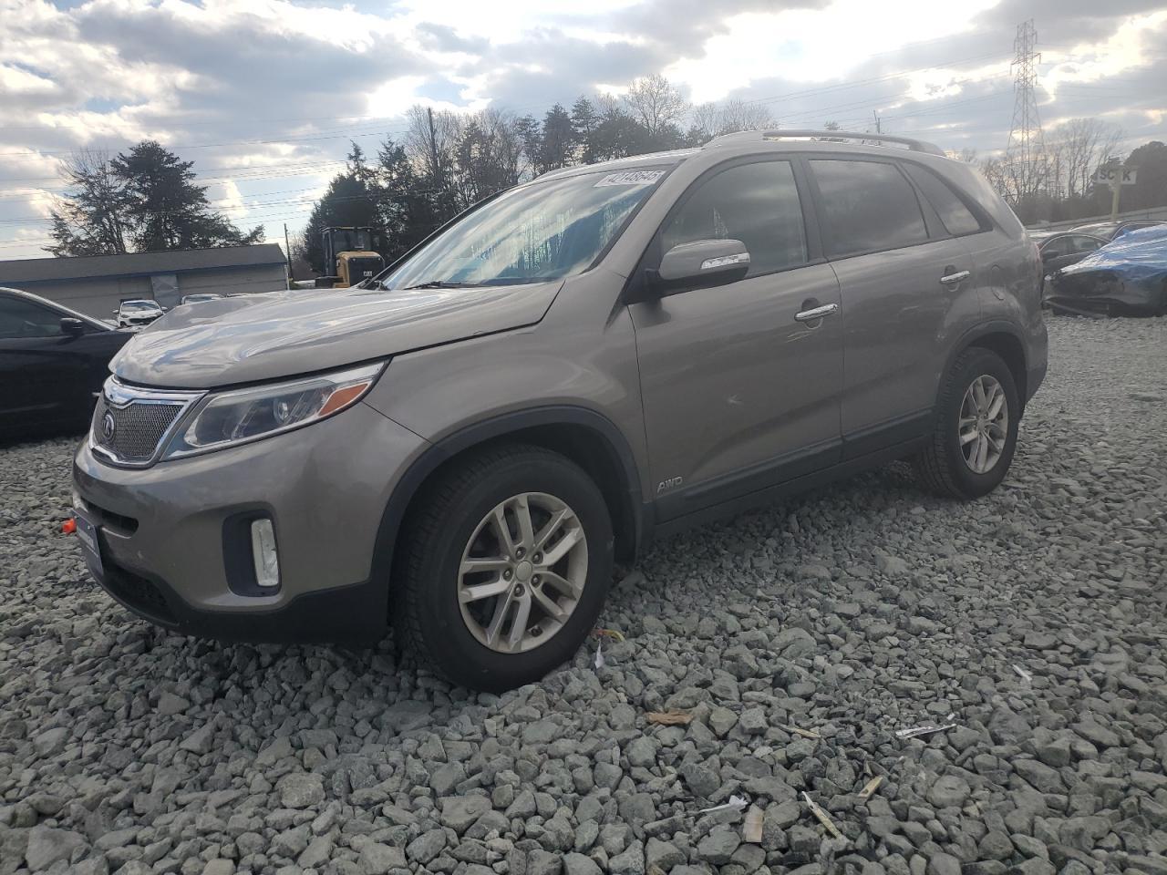 2014 KIA SORENTO LX