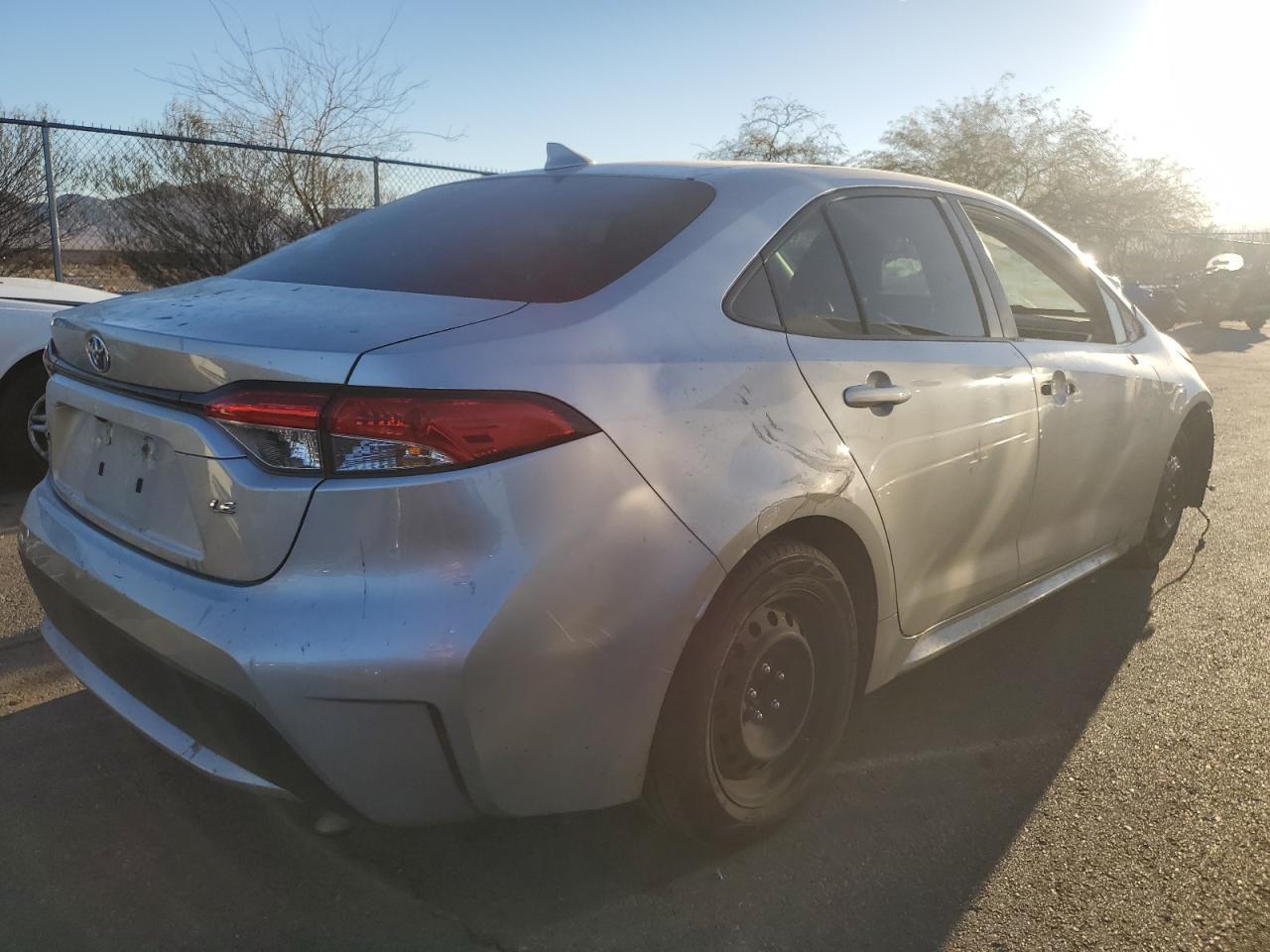 2020 TOYOTA COROLLA LE - Image 3