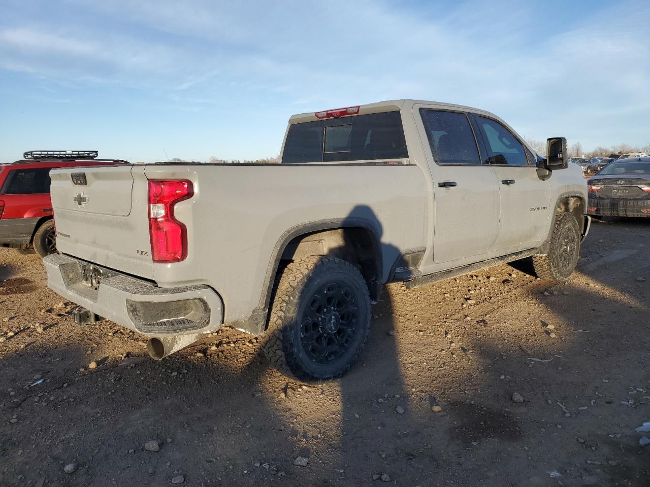 2024 CHEVROLET SILVERADO - Фото 3