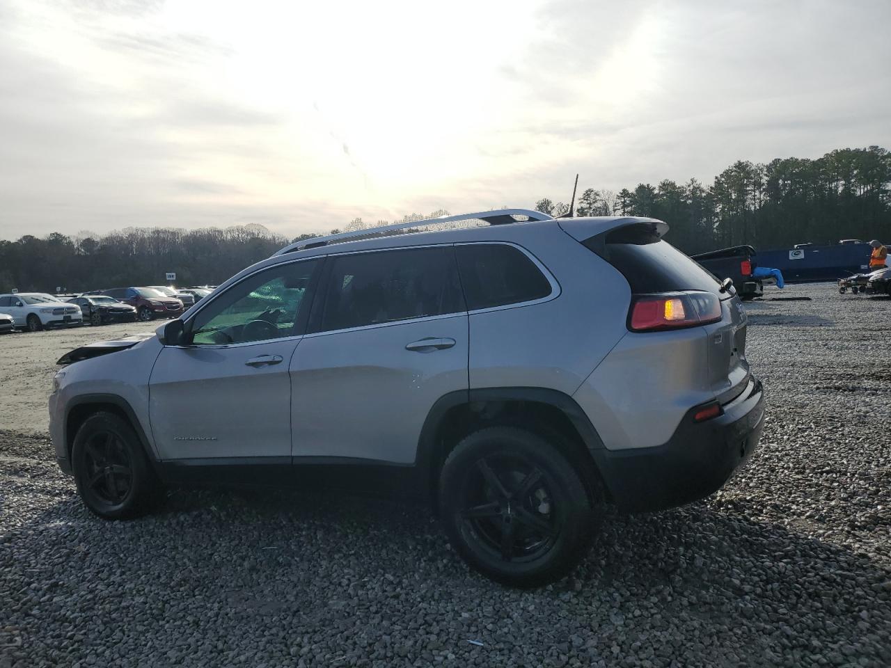 2019 JEEP CHEROKEE L - Image 2
