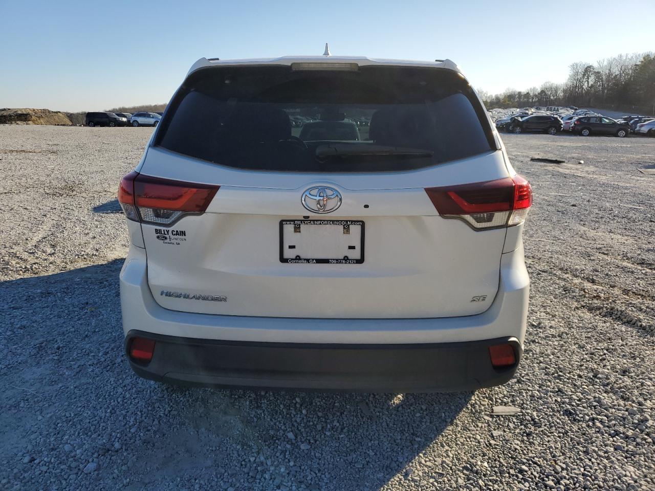 2019 TOYOTA HIGHLANDER - Image 6