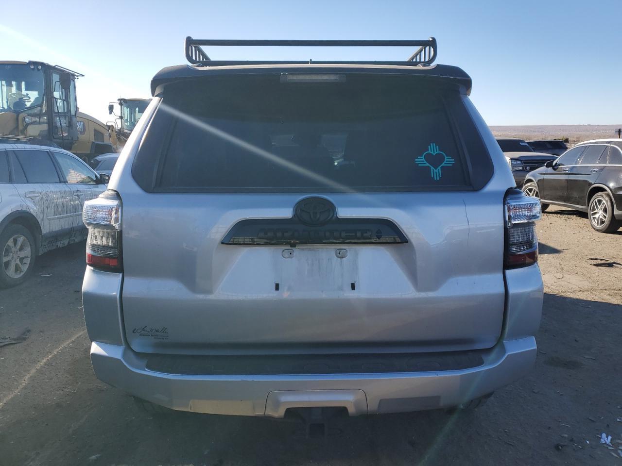 2020 TOYOTA 4RUNNER SR - Фото 6