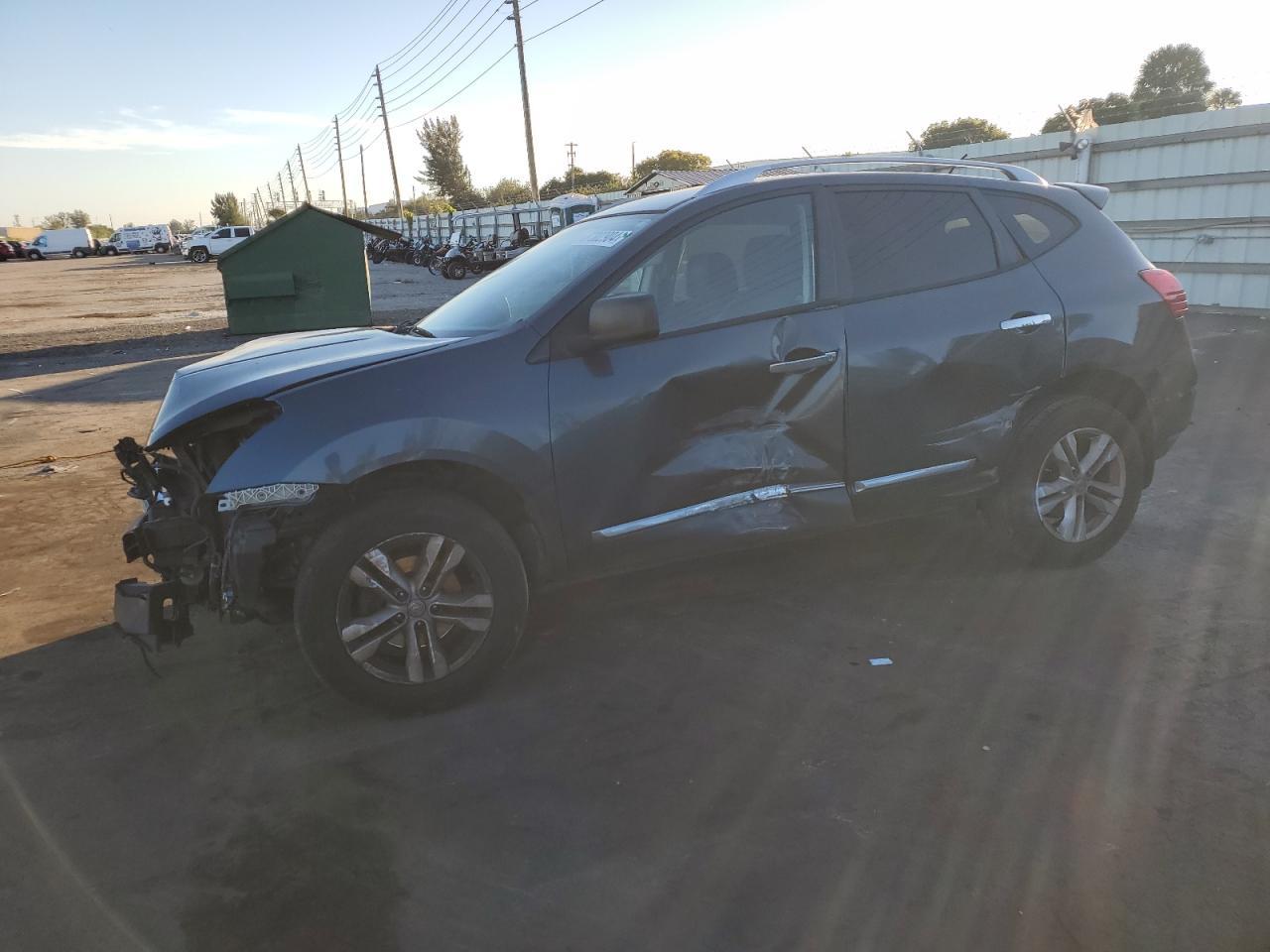 2015 NISSAN ROGUE SELE