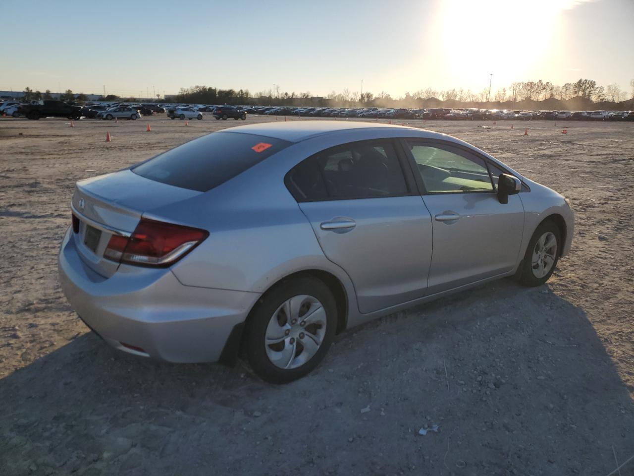 2015 HONDA CIVIC LX - Image 3