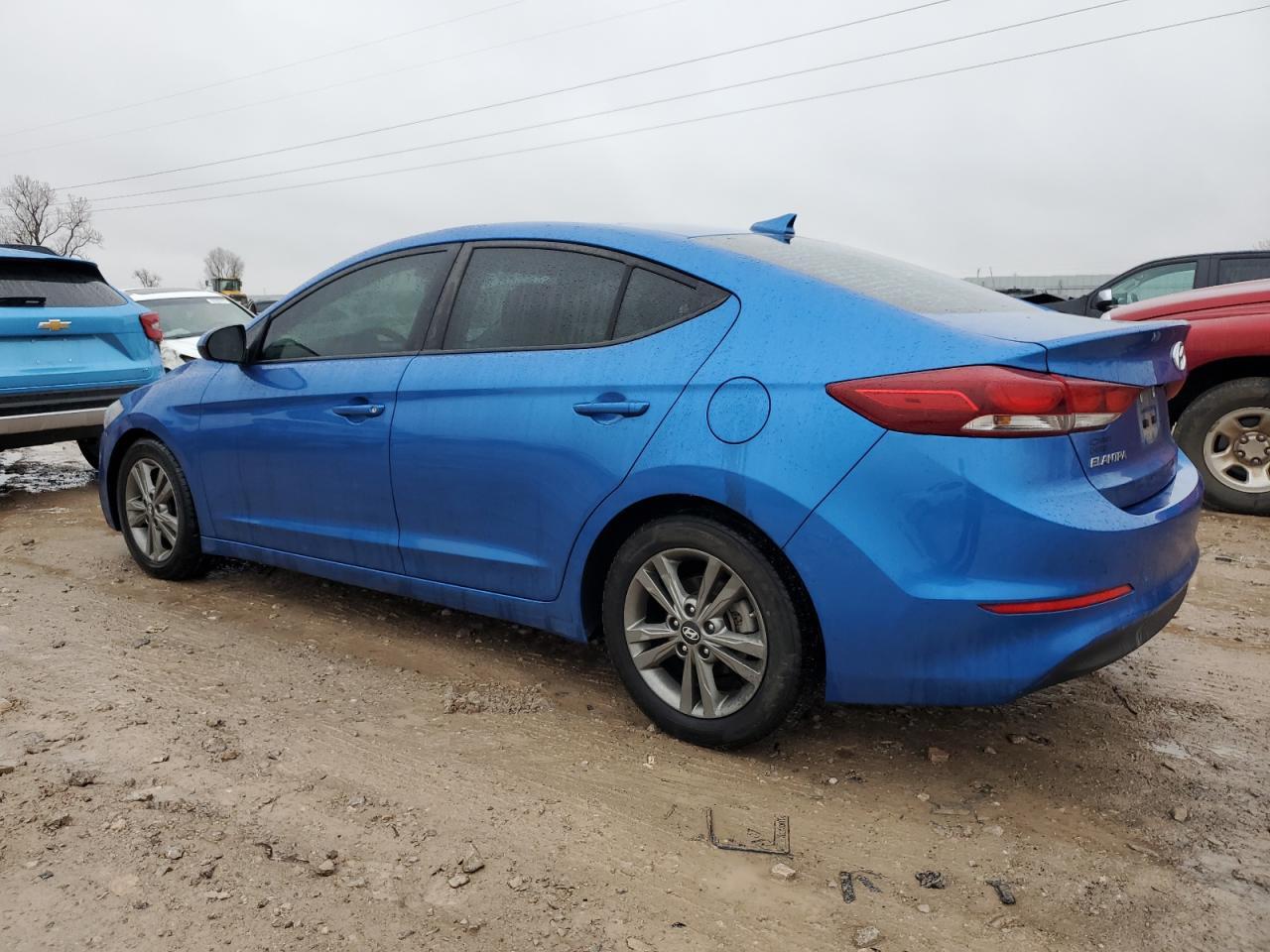 2018 HYUNDAI ELANTRA SE - Фото 2
