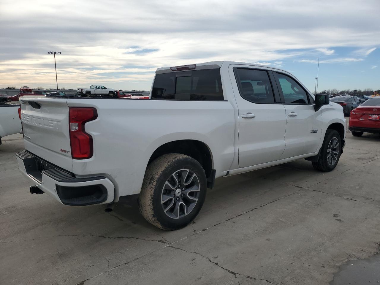 2021 CHEVROLET SILVERADO - Фото 3