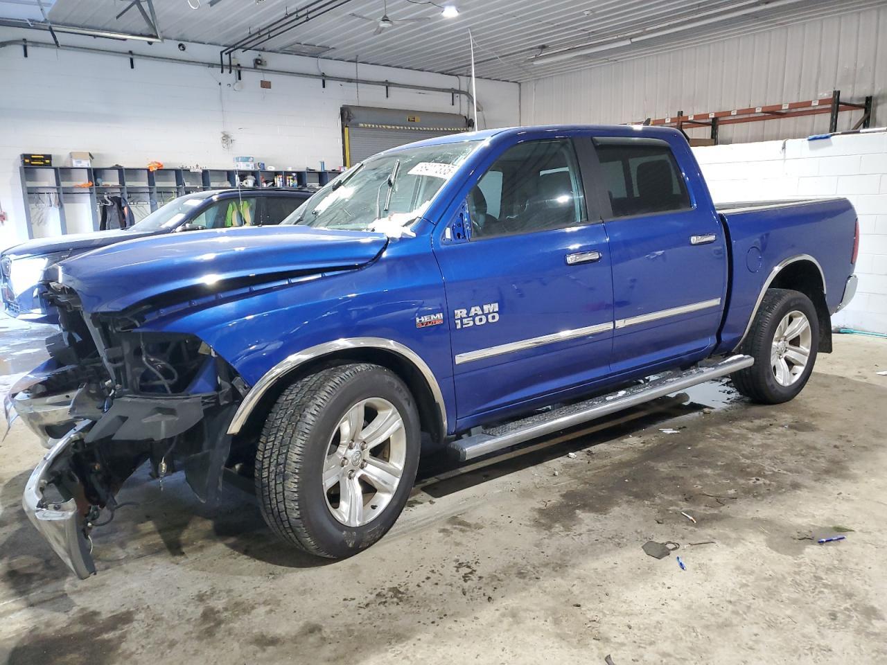 2014 RAM 1500 SLT