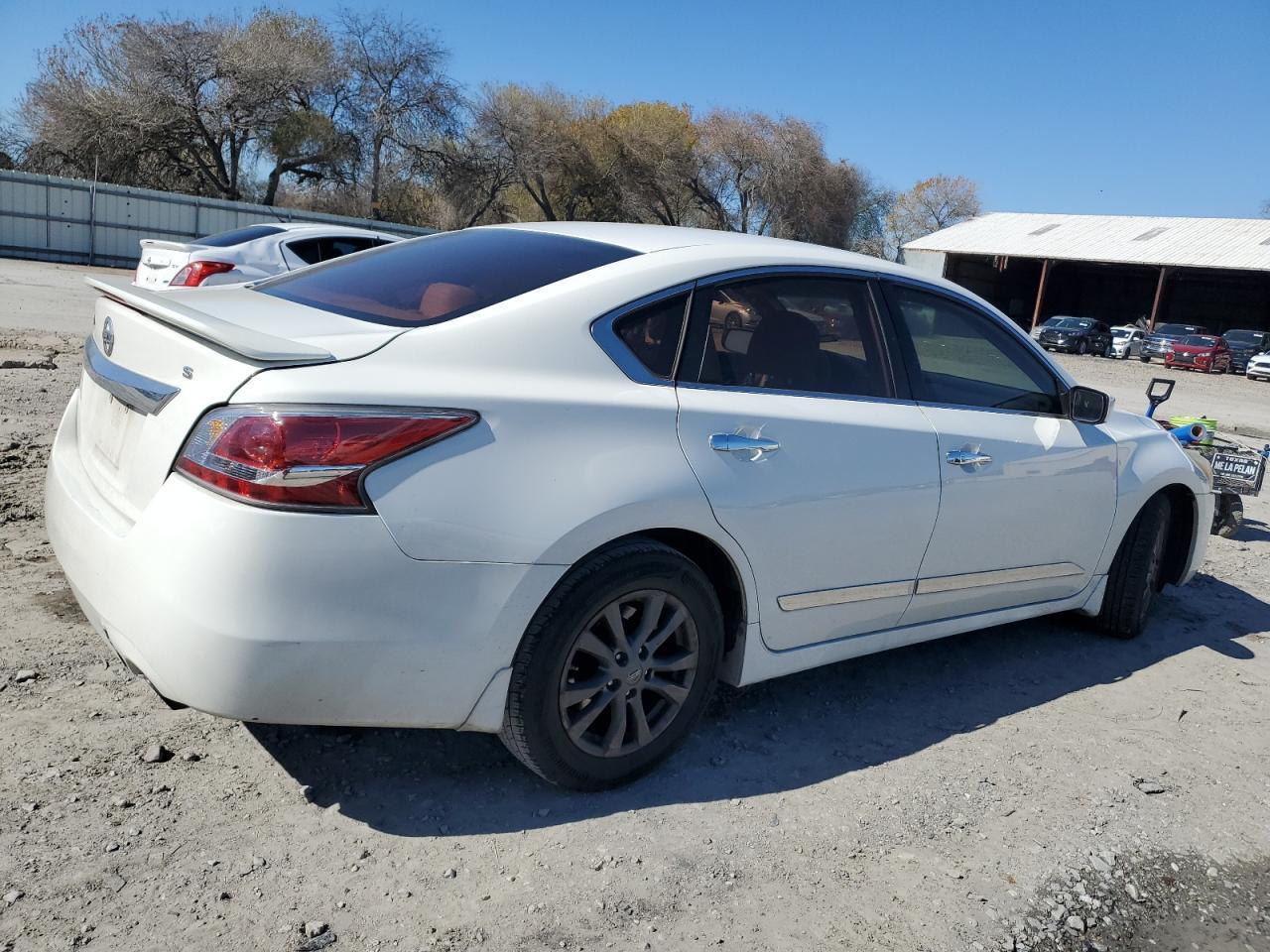 2015 NISSAN ALTIMA 2.5 - Фото 3