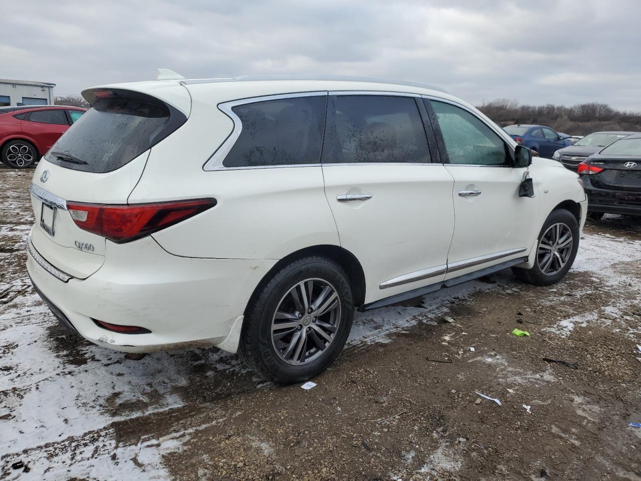 2016 INFINITI QX60 - Фото 3