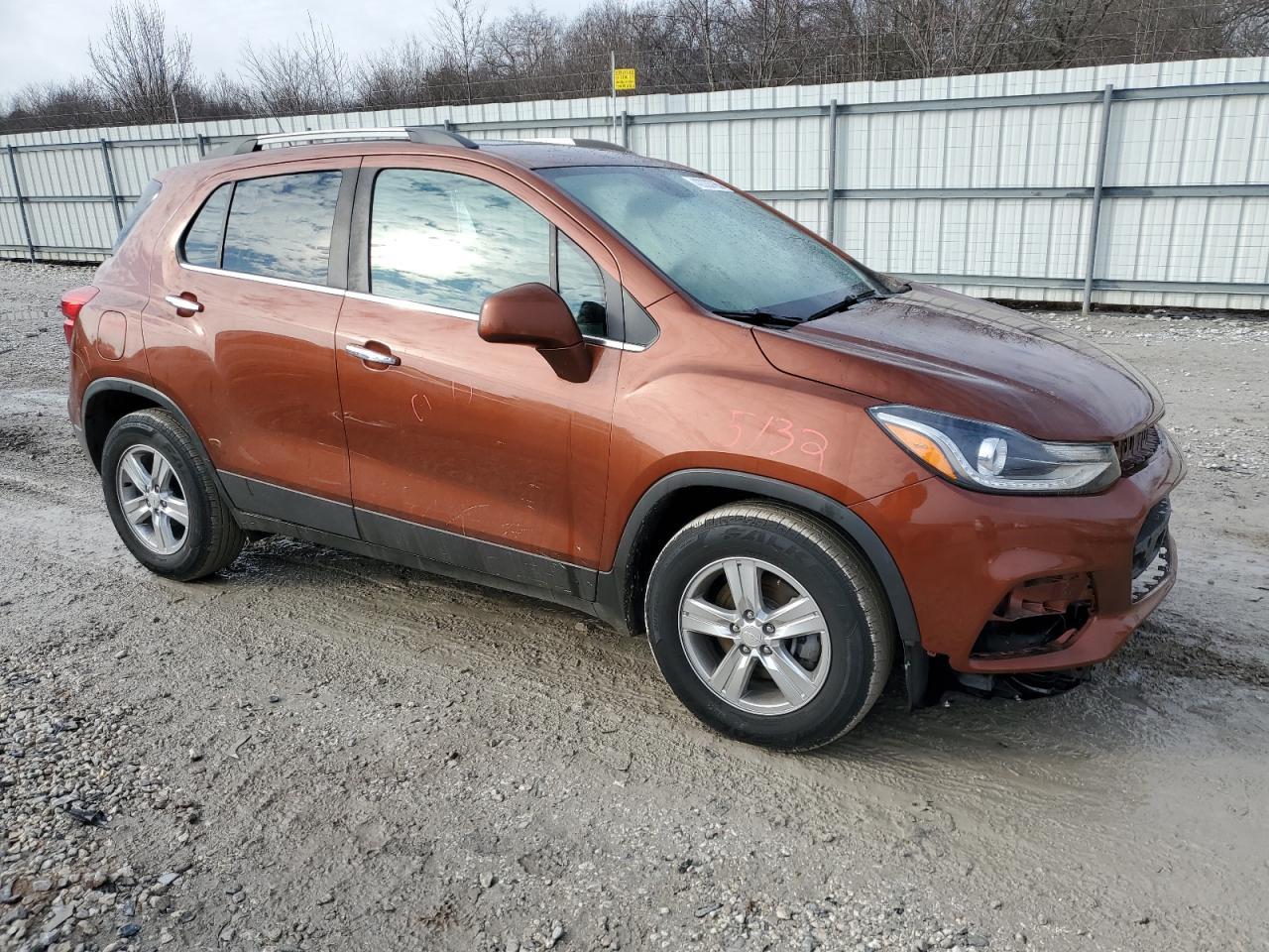 2019 CHEVROLET TRAX 1LT - Фото 4