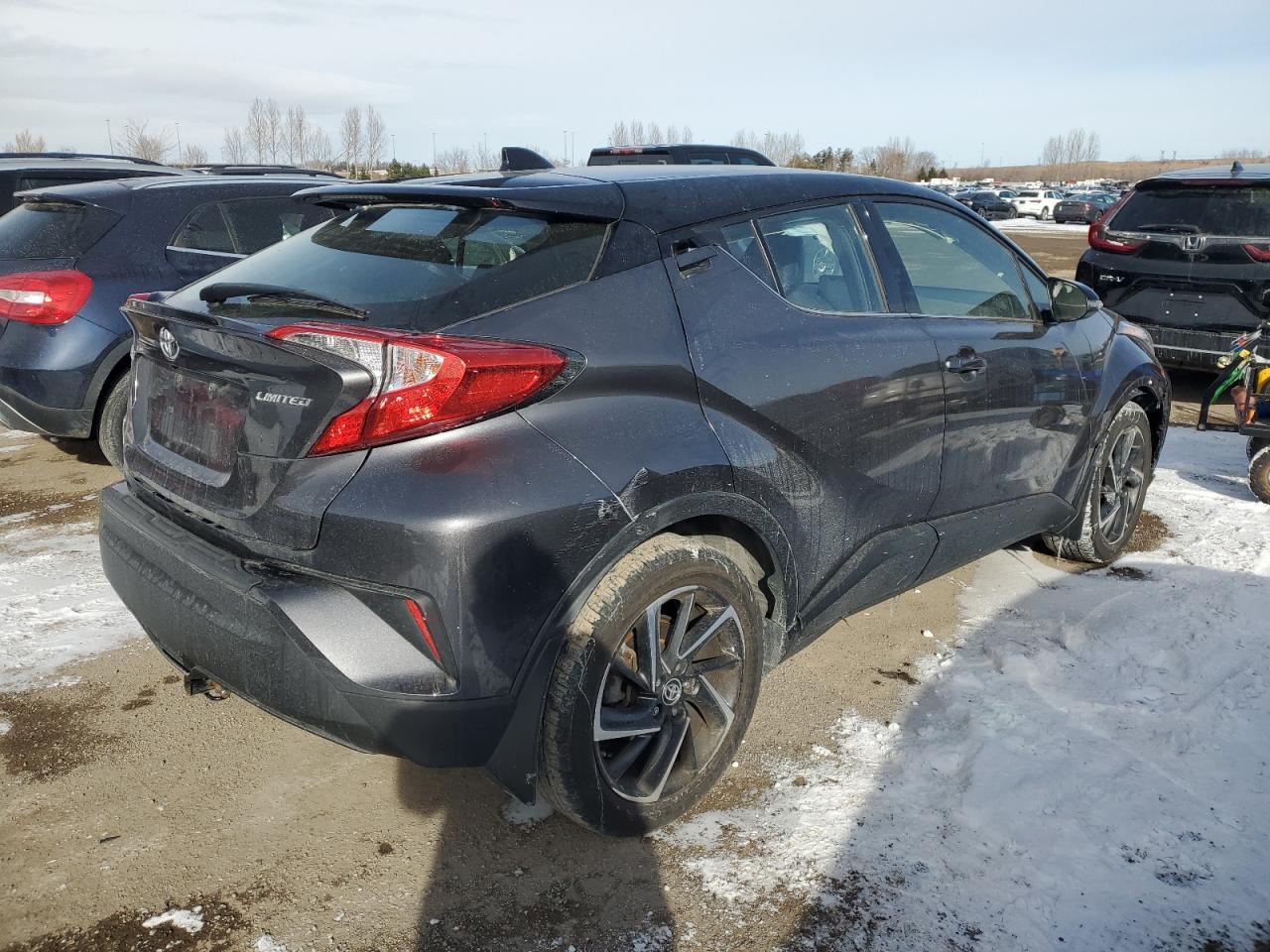 2021 TOYOTA C-HR XLE - Фото 3