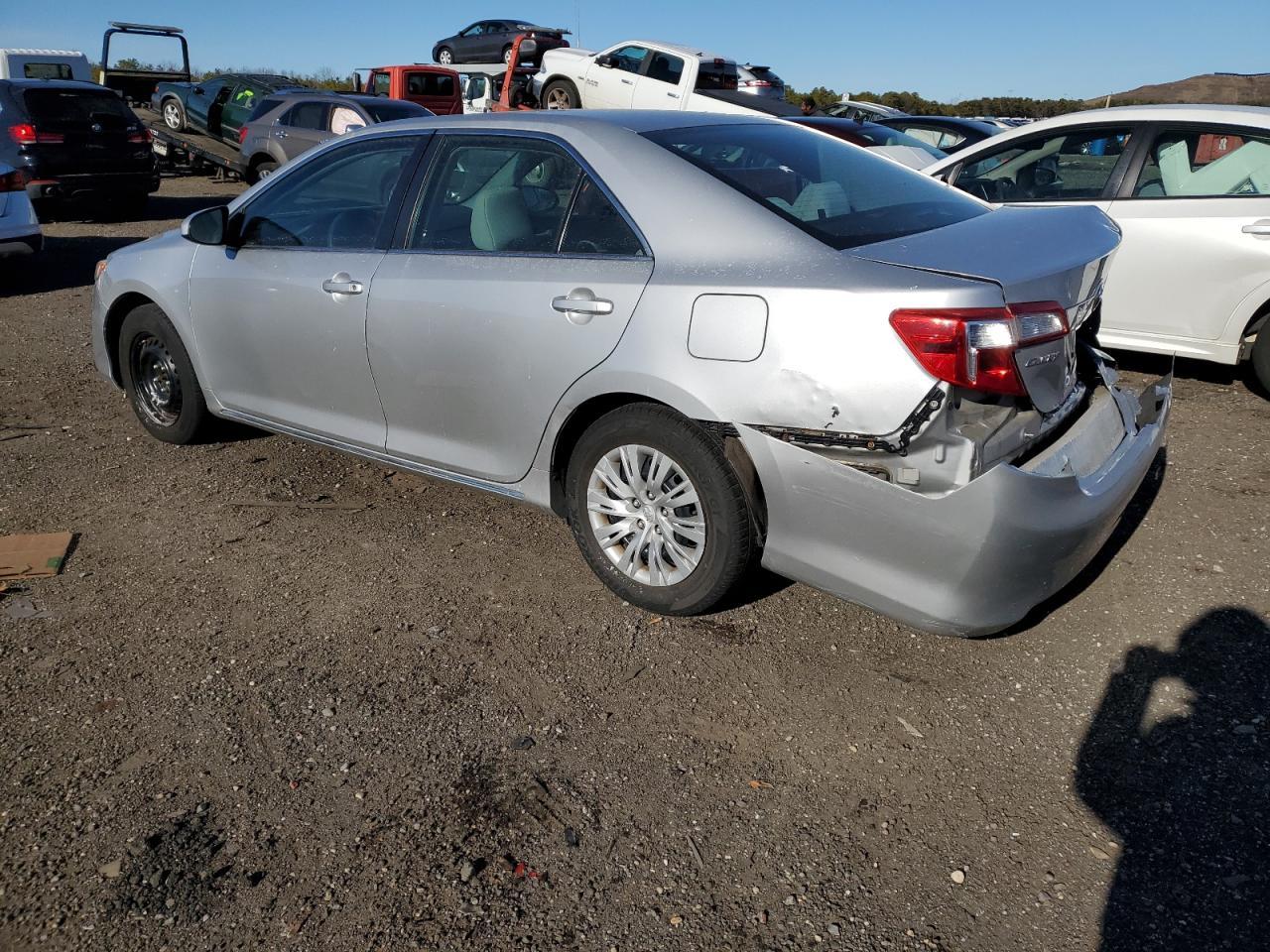 2014 TOYOTA CAMRY L - Image 2