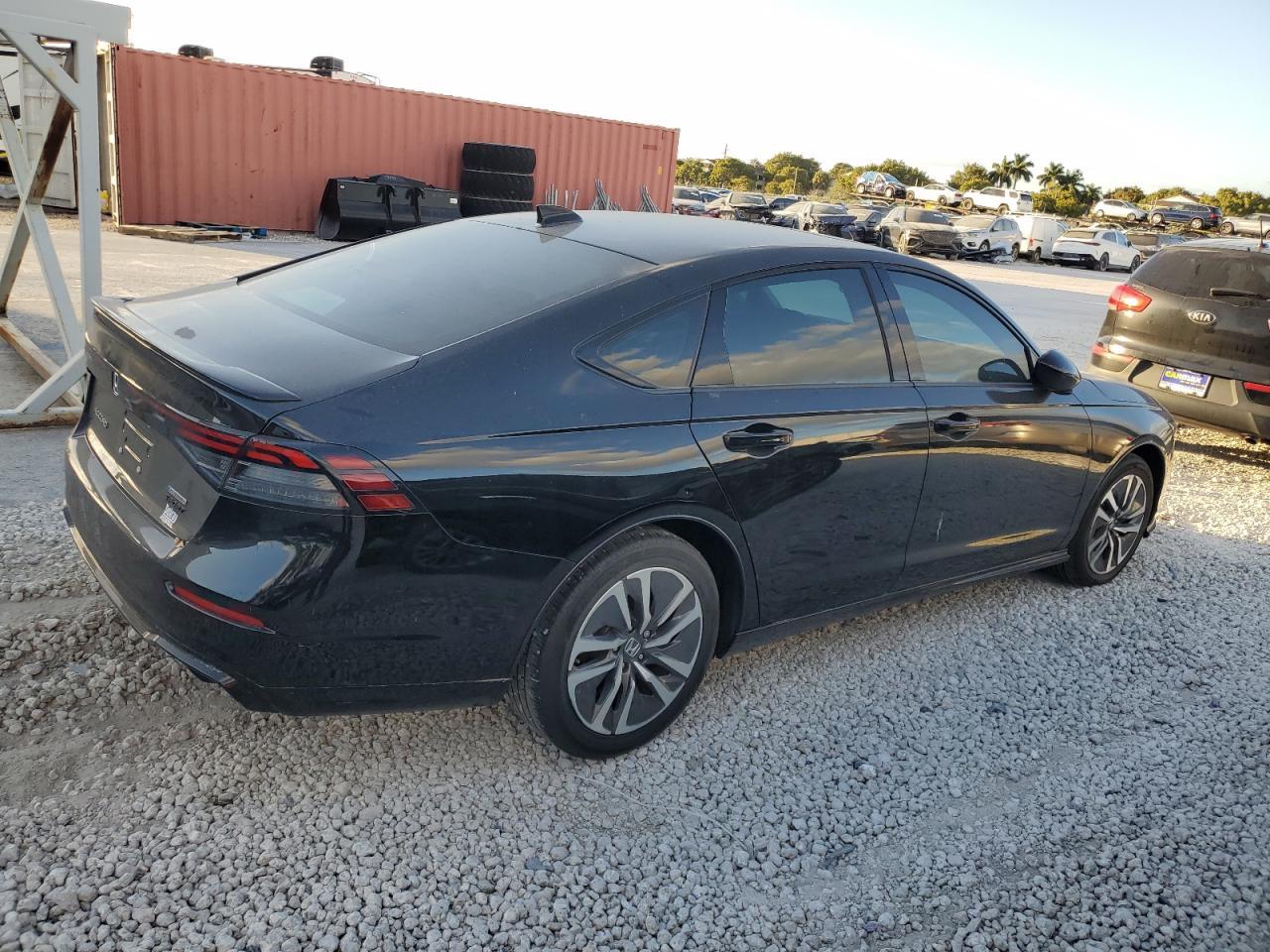 2024 HONDA ACCORD HYB - Image 3