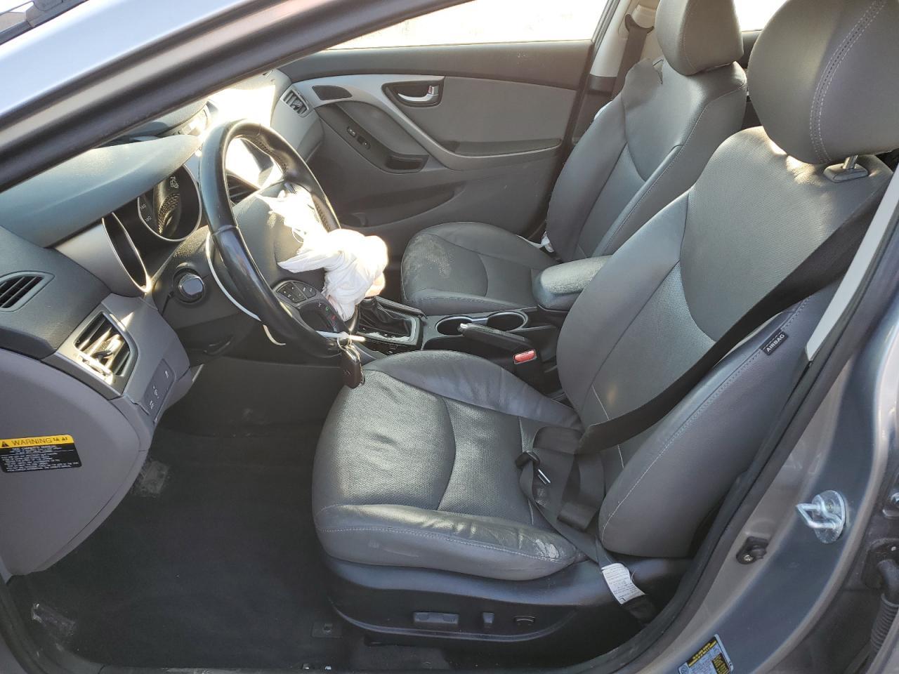 2015 HYUNDAI ELANTRA SE - Фото 7