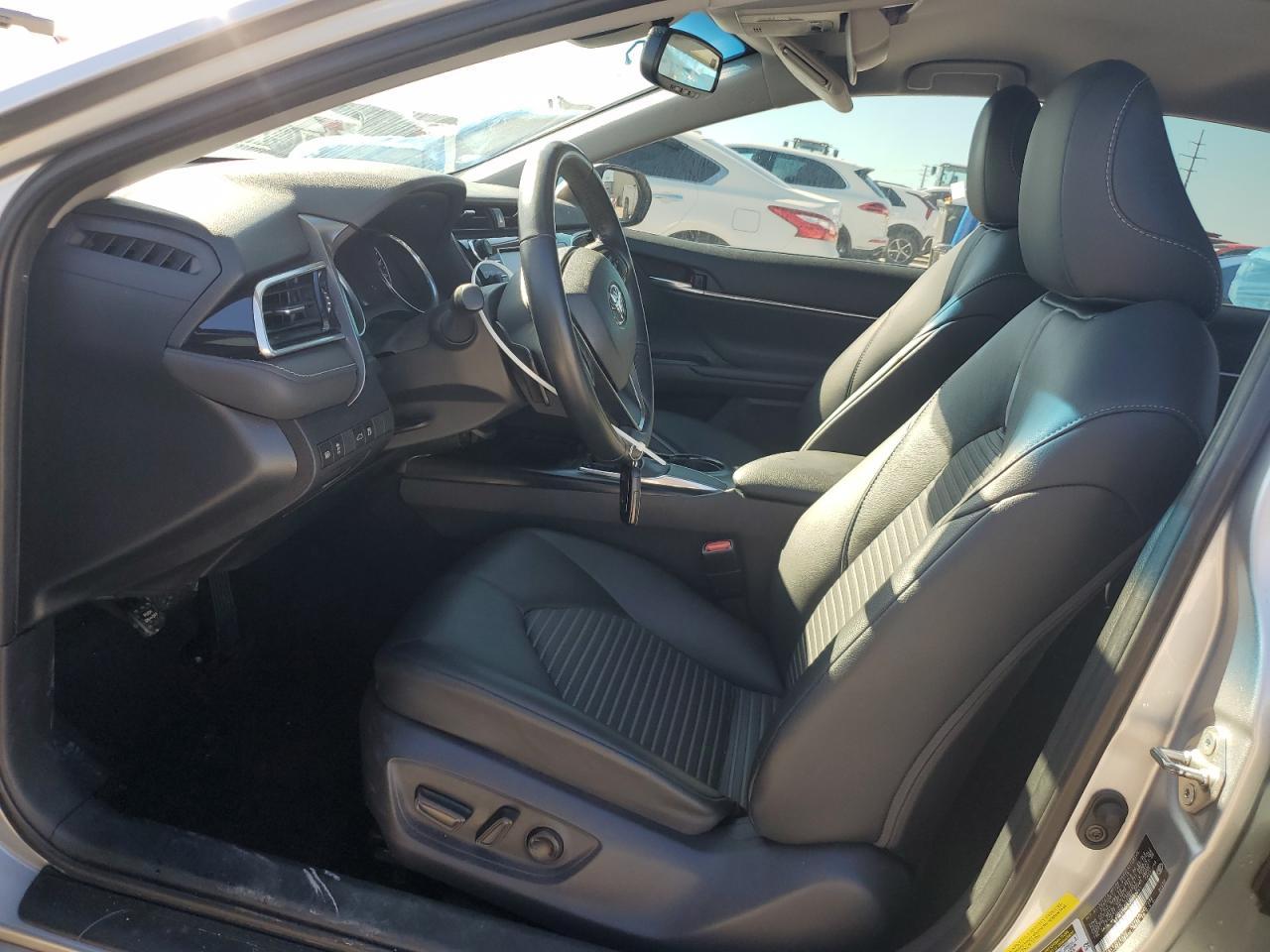 2018 TOYOTA CAMRY L - Фото 7