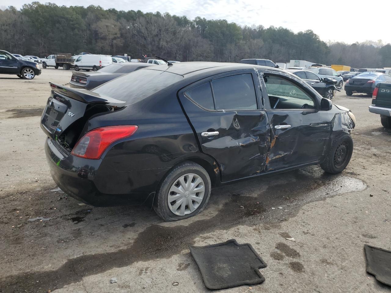 2014 NISSAN VERSA S - Image 3