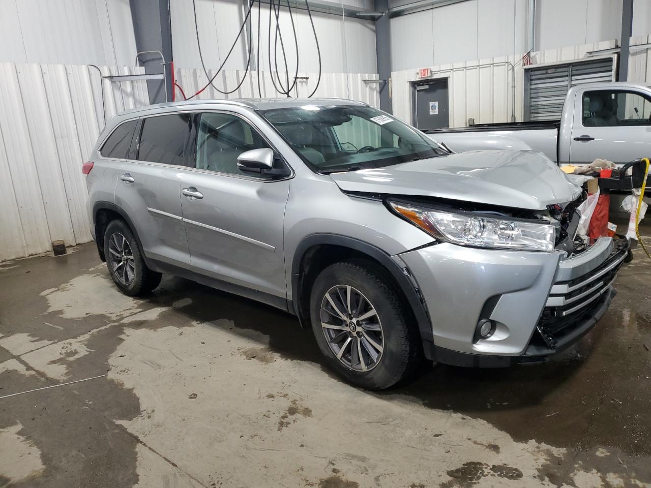 2019 TOYOTA HIGHLANDER - Фото 4