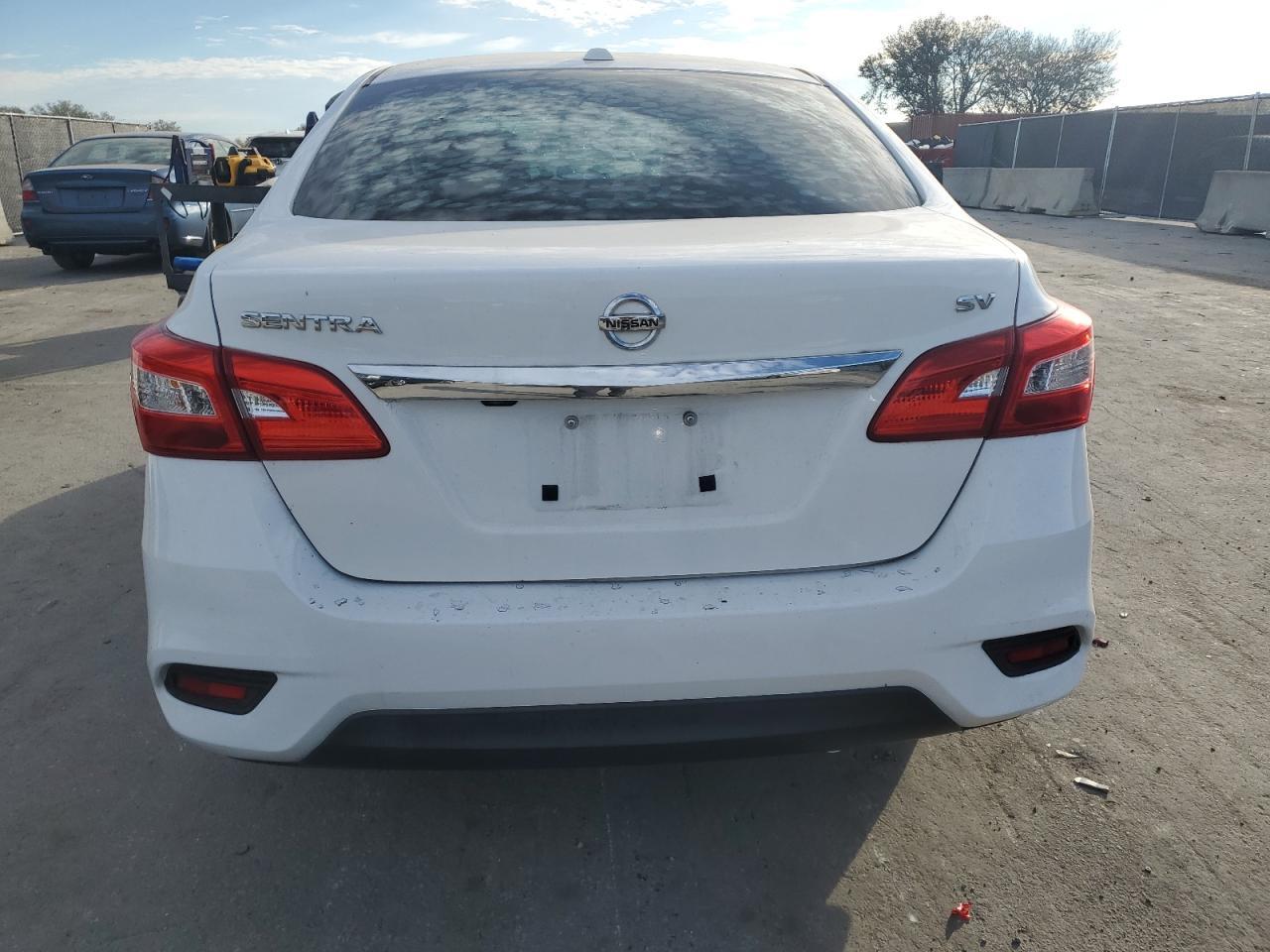 2018 NISSAN SENTRA S - Фото 6