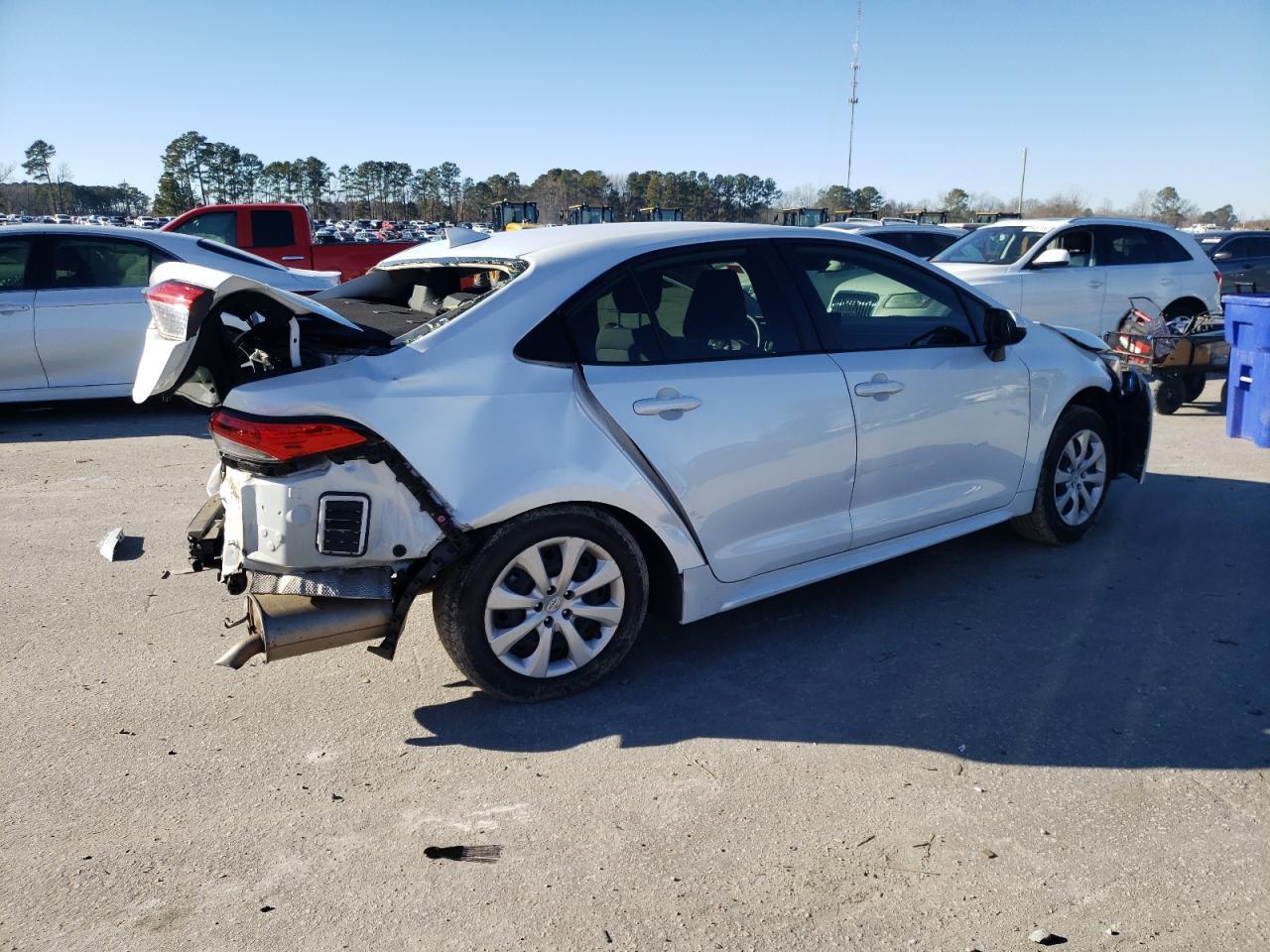 2022 TOYOTA COROLLA LE - Image 3