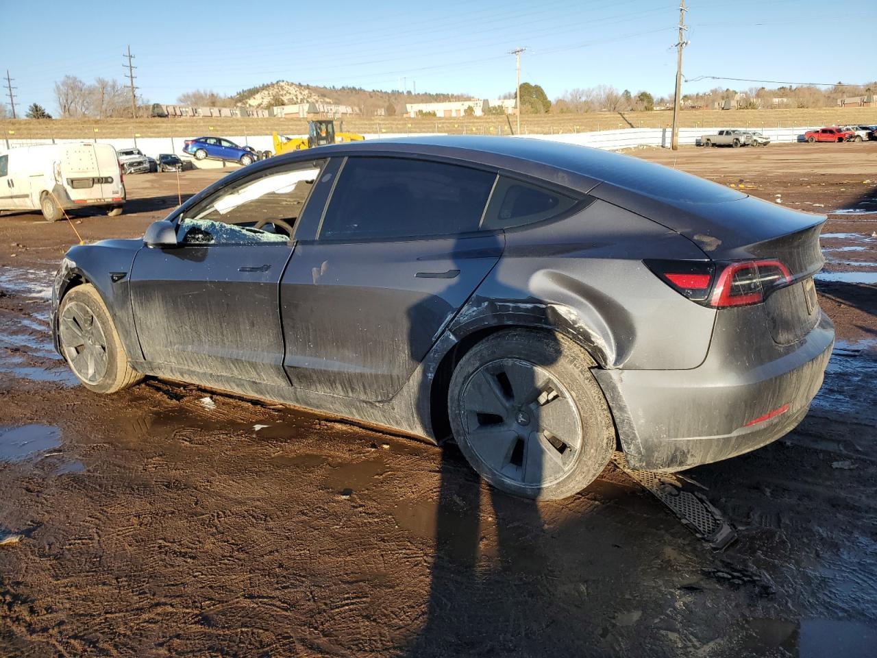 2023 TESLA MODEL 3 - Image 2