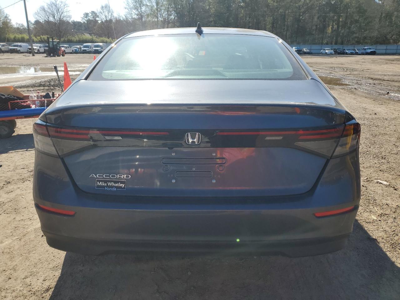 2024 HONDA ACCORD EX - Фото 6