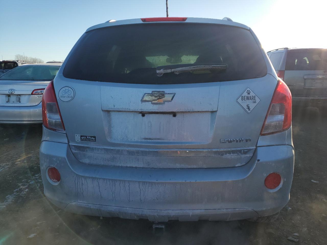2014 CHEVROLET CAPTIVA LT - Image 6